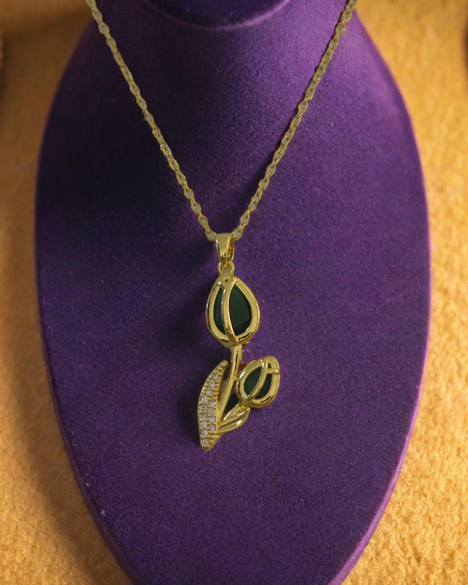 Flower Stainless Necklace Green Zircon