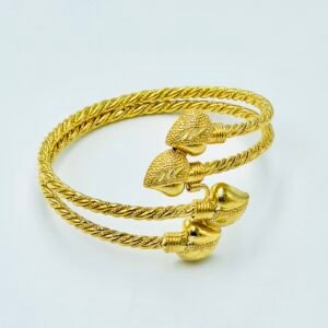 Elegant Stainless Steel Bracelet – Luxurious Twisted Design