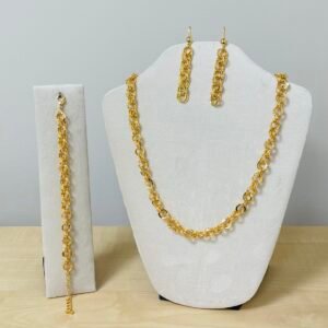 Elegant Gold-Plated Stainless Steel Jewelry Set – Necklace, Bracelet & Earrings